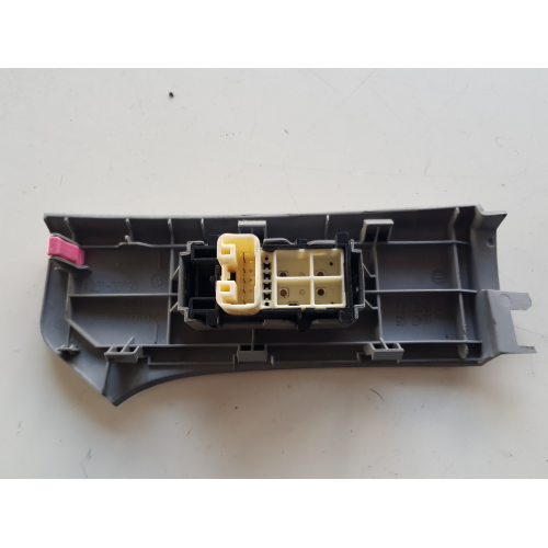 74231-0D090 INTERUTTORE PULSANTIERA ALZAVETRI ANTERIORE DESTRA DX TOYOTA YARIS 2008