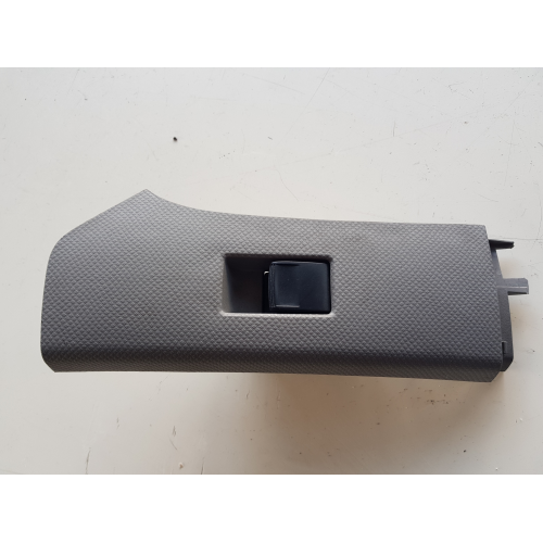 74231-0D090 INTERUTTORE PULSANTIERA ALZAVETRI ANTERIORE DESTRA DX TOYOTA YARIS 2008