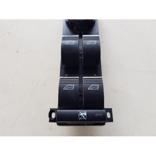 8M5T14A132AC Pulsantiera alzacristalli anteriore sinistra Ford Focus 2010