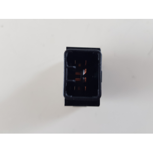 937502E001  PULSANTE INTERRUTTORE TCS OFF KIA SPORTAGE 2006