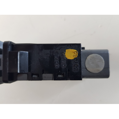 937302E001  COMANDO INTERRUTTORE RETRONEBBIA KIA SPORTAGE 2006