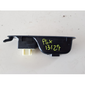 829614619R COMANDO PULSANTIERA ALZAVETRO POSTERIORE SINISTRA RENAULT CAPTUR 2019