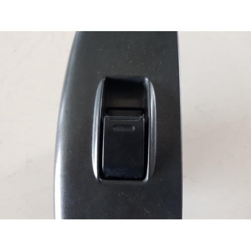 PULSANTIERA ALZAVETRI ANTERIORE DESTRA DX RH TOYOTA YARIS ANNO 2004