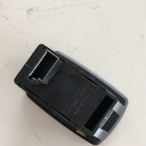 6945874 COMANDO  INTERRUTTORE PULSANTE ALZAVETRO ANTERIORE DX  BMW 320 2009