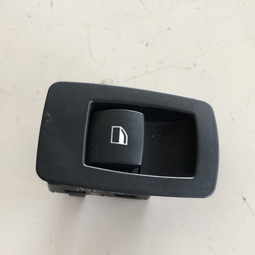 6945874 COMANDO  INTERRUTTORE PULSANTE ALZAVETRO ANTERIORE DX  BMW 320 2009