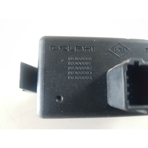 88300000 INTERRUTTORE LUCI EMERGENZA RENAULT CLIO 2005 8200214896