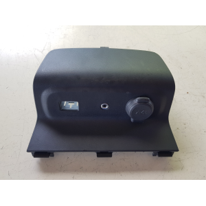 9812508977 CORNICE ATTACCO PRESA ACCENDISIGARI CITROEN C3 2018
