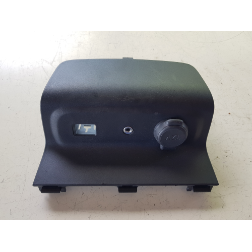 9812508977 CORNICE ATTACCO PRESA ACCENDISIGARI CITROEN C3 2018