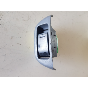 74231-0H010 COMANDO ALZAVETRO ANTERIORE DESTRO PEUGEOT 107 1.0 B 50KW 2011