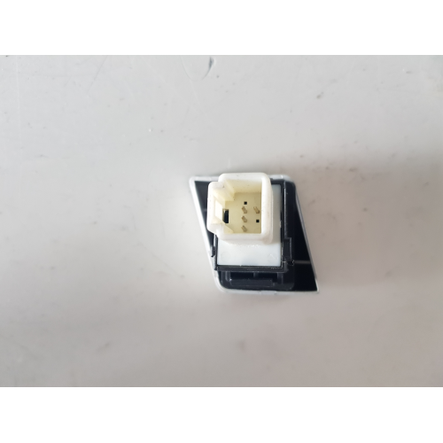 83950-0D010 INTERRUTTORE AIRBAG PASSEGGERO TOYOTA YARIS 1.3 B 74 KW 2009 1NR FE
