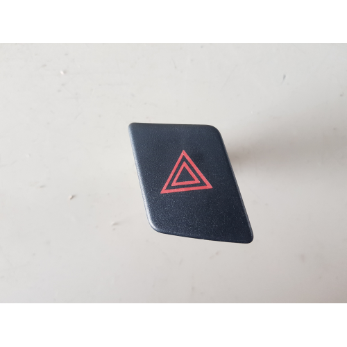 84332-0D020 COMANDO INTERRUTTORE QUATTRO FRECCE EMERGENZA TOYOTA YARIS 1.3 B 74 KW 2009 1NR FE