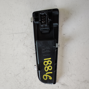 735380450 COMANDO PULSANTIERA ALZAVETRO ANTERIORE DESTRA DX FIAT GRANDE PUNTO 2005