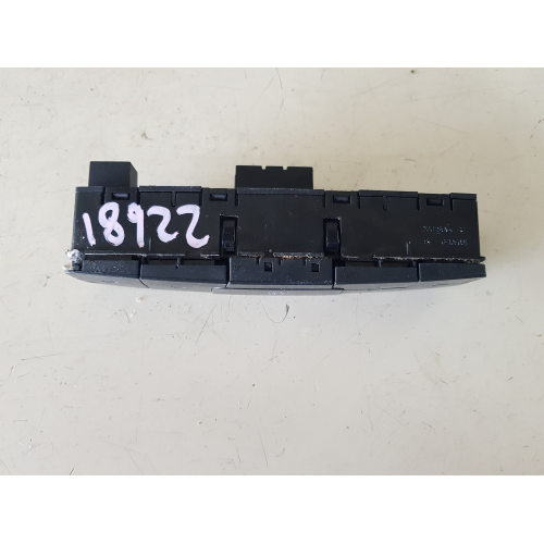 6J0927137BG COMANDO CHIUSURE INTERRUTTORE CONSOLE CENTRALE SEAT IBIZA 2013
