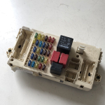 46767354 CENTRALINA PORTAFUSIBILI SCATOLA FUSIBILI FIAT PUNTO 1.2B 2003 46520419 46758963