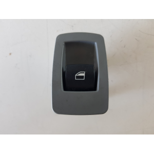 6945875 PULSANTE COMANDO ALZACRISTALLO ANTERIORE DESTRO BMW SERIE 3 320 E91 2.0 D 130KW 2008 
