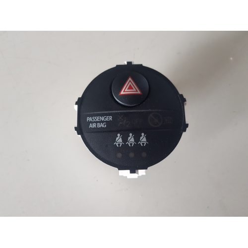 83950-0D050-A GRUPPO DI COMANDO QUATTRO FRECCE TOYOTA YARIS 2015
