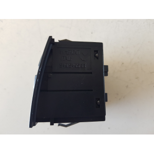 9132421-01 GRUPPO DI COMANDO QUATTRO FRECCE EMERGENZA BMW 320 ANNO 2012 913242101 