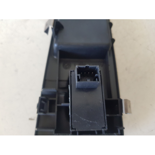 735469706 PULSANTIERA COMANDO ALZAVETRO ANTERIORE DESTRA FIAT GRANDE PUNTO 2009