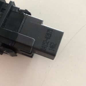 84152-02070 COMANDO REGOLAZIONE ALTEZZA LUCI E FARI TOYOTA YARIS HYBRID 2013