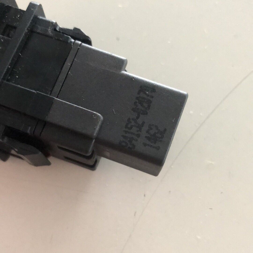 84152-02070 COMANDO REGOLAZIONE ALTEZZA LUCI E FARI TOYOTA YARIS HYBRID 2013