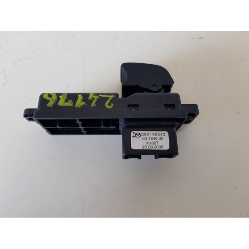 D65166370 COMANDO INTERRUTTORE ALZAVETRO POSTERIORE SINISTRA MAZDA 2 2009