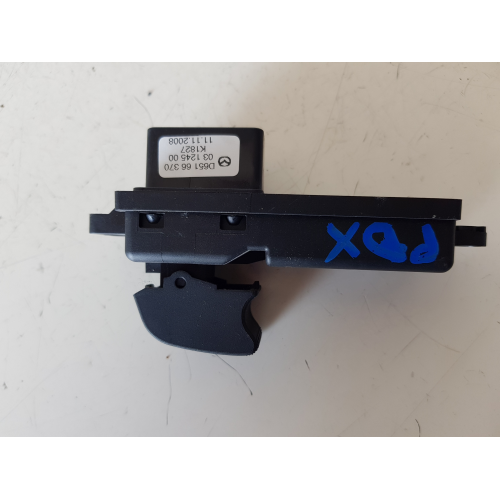D65166370 COMANDO INTERRUTTORE ALZAVETRO POSTERIORE DESTRO MAZDA 2 2009