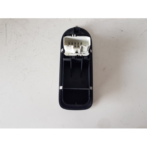 8200356519 PULSANTIERA COMANDO ALZAVETRO ANTERIORE SINISTRA RENAULT CLIO 2008