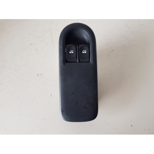 8200356519 PULSANTIERA COMANDO ALZAVETRO ANTERIORE SINISTRA RENAULT CLIO 2008