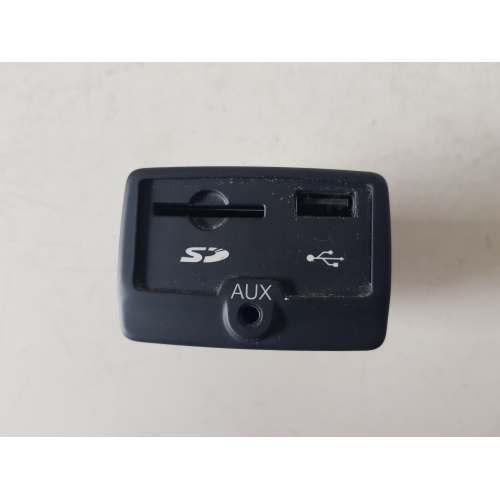 1561053880 PRESA ATTACO INGRESSO AUX ALFA ROMEO GIULIETTA 2016