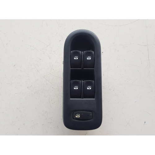 8200356541  PULSANTIERA COMANDO ALZAVETRO ANTERIORE SINISTRA RENAULT CLIO 3 2006