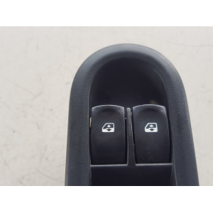 8200356541  PULSANTIERA COMANDO ALZAVETRO ANTERIORE SINISTRA RENAULT CLIO 3 2006