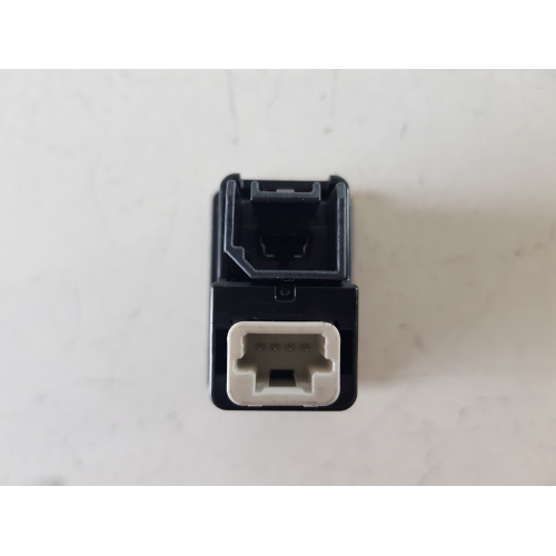 795405504 ATTACO PRESA AUX USB NISSAN MICRA K14 2017