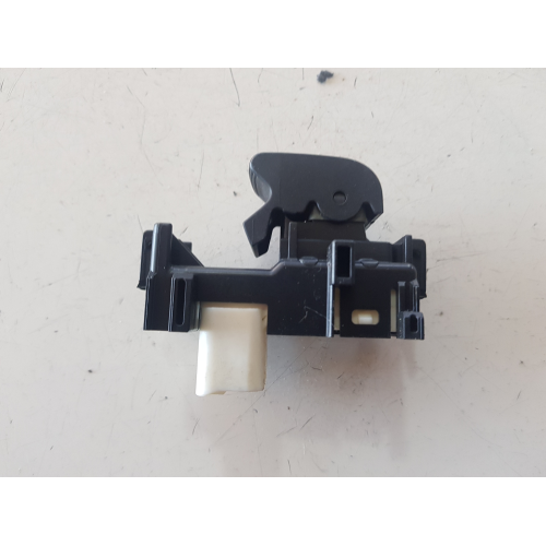 74231-0D090 COMANDO INTERRUTTORE PULSANTE ALZAVETRO ANTERIORE DESTRO TOYOTA YARIS 2011