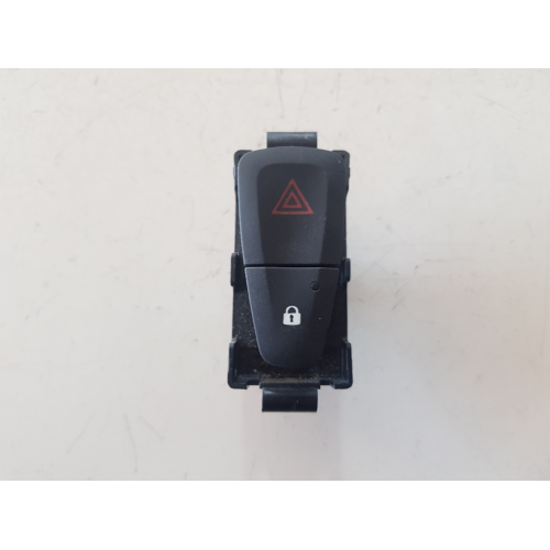 E3160101 COMANDO INTERRUTTORE QUATTRO FRECCE RENAULT MEGANE SPORTOUR 1.5 d 81 kw 2016
