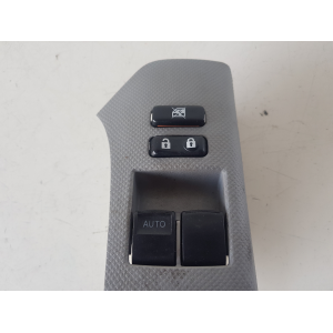 989-2E00 COMANDO PULSANTIERA ALZAVETRO ANTERIORE SINISTRA TOYOTA YARIS 2011