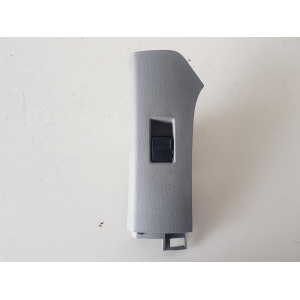 74231-0D090 PULSANTIERA ALZAVETRO ANTERIORE DESTRA TOYOTA YARIS 2011