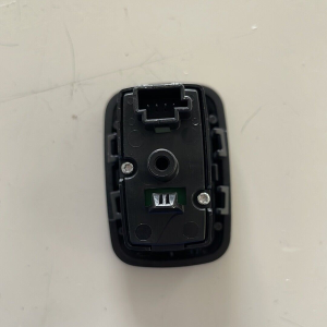 A2518200510 PULSANTIERA ALZAVETRO ANTERIORE DESTRA MERCEDES BENZ CLASSE B 2011
9051679300