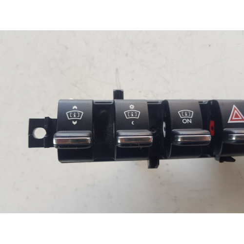 96638425XT GRUPPO DI COMANDO QUATTRO FRECCE PEUGEOT 3008 1.6 D 2012