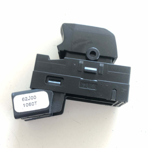 62J001060T PULSANTE COMANDO ALZAVETRO ANTERIORE DESTRO SUZUKI SX4 2010