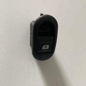 96401469XT COMANDO PULSANTE ALZAVETRO CRISTALLO ANTERIORE DESTRO CITROEN C3 2003  