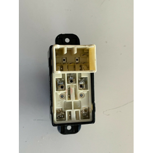 93578-2D000 COMANDO INTERRUTTORE ALZAVETRO POSTERIORE DX HYUNDAI TERRACAN ANNO 2004 621w03620