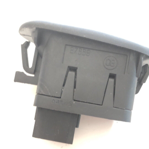 96401469XT COMANDO PULSANTE ALZAVETRO ANTERIORE DESTRO CITROEN C3 2005  