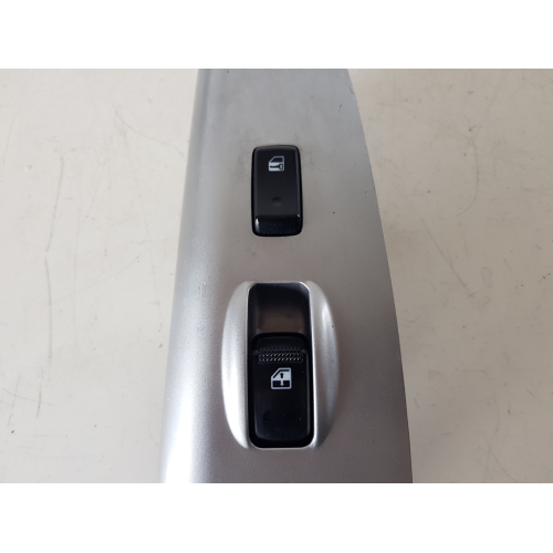 483510-1110 COMANDO INTERRUTTORE ALZAVETRO ANTERIORE DESTRO KIA SPORTAGE 4X4 2.0 B 104KW 2006 G4GC