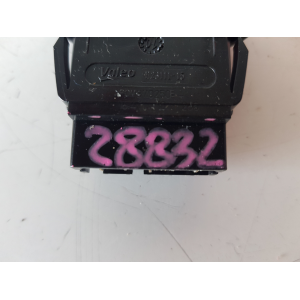 PULSANTE INTERRUTTORE CHIUSURA PORTE DACIA DUSTER 1.6 B 2011