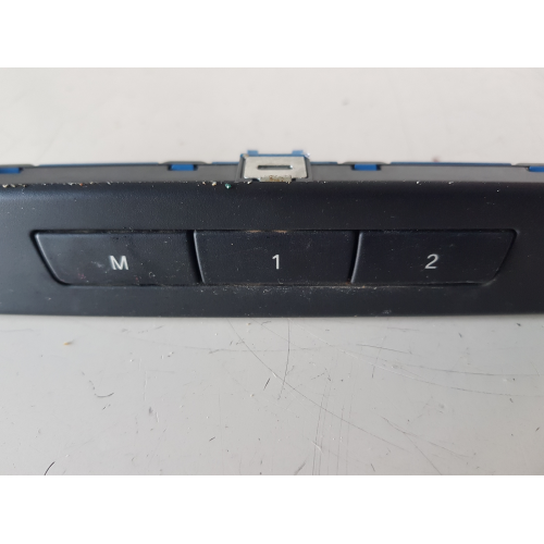 9215808 COMANDO INTERRUTTORE MEMORIA REGOLAZIONE SEDILE ANTERIORE SINISTRO BMW 520D F11 2011