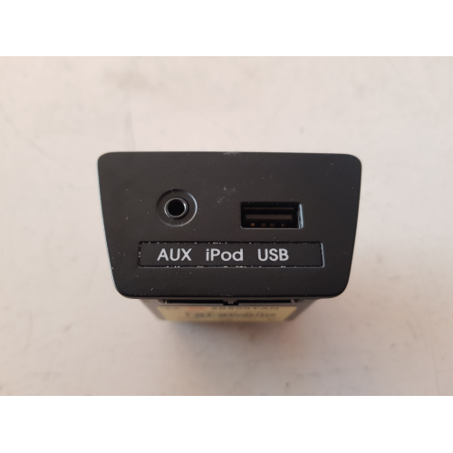 96110-2S500 PORTA ATTACCO AUX USB HYUNDAI TUCSON IX35 1.7 D 116 CV 85 KW 2013 D4FD