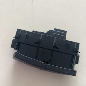 A2049058402 COMANDO INTERRUTTORE CHIUSURA PORTE MERCEDES CLASSE A W176 ANNO 2014