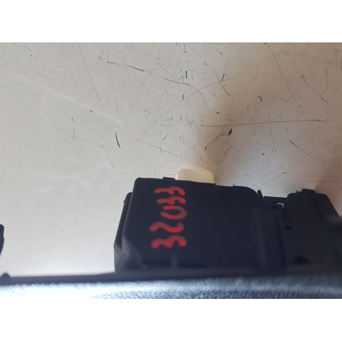 COMANDO INTERRUTTORE ALZAVETRO ANTERIORE DESTRO TOYOTA AYGO 2016  