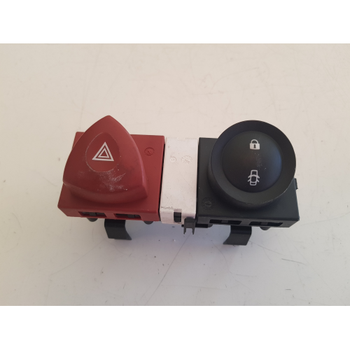 8200407415 COMANDO PULSANTE INTERRUTTORE QUATTRO FRECCE RENAULT MEGANE 1.5 D 78KW 2006 8200107808