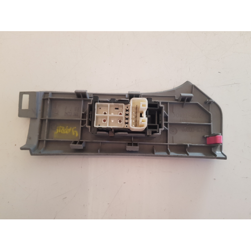 74231-0D090 PULSANTIERA COMANDO ALZAVETRO ANTERIORE DESTRA TOYOTA YARIS 2011  